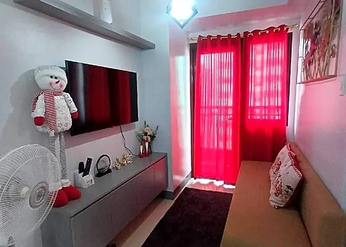 Hotel Staycation Near Moa By Cozypura With Pay Parking 4*